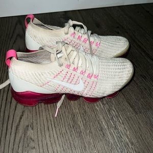White and pink nike vapor max